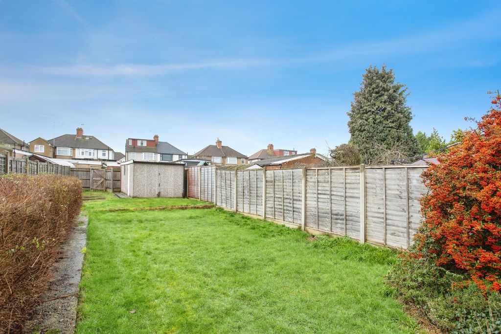 Property photo 2 of 20