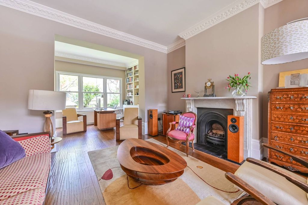 Property photo 1 of 43