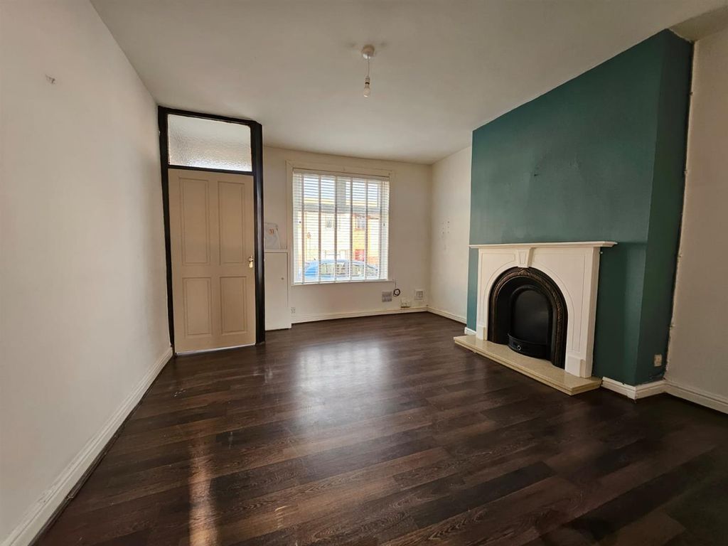 Property photo 2 of 16 25dc778E-41Aa-4A6B-B503-E3460E46Bed0.Jpg