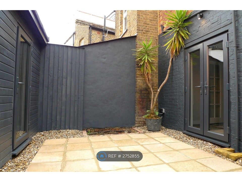 Property photo 3 of 6