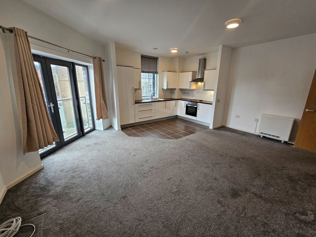Property photo 3 of 6