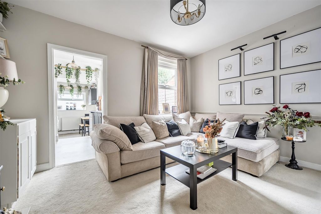 Property photo 3 of 19 1364548-3-68E7c61502A71.Jpg