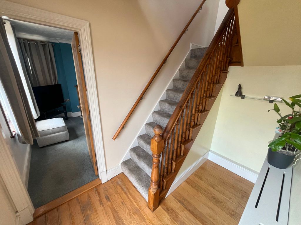 Property photo 2 of 23