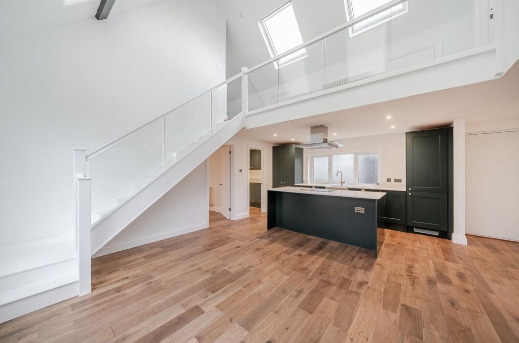 Property photo 2 of 13 Davidson Frost-Wellings, Dfw, Inkwell Cottage, Lou