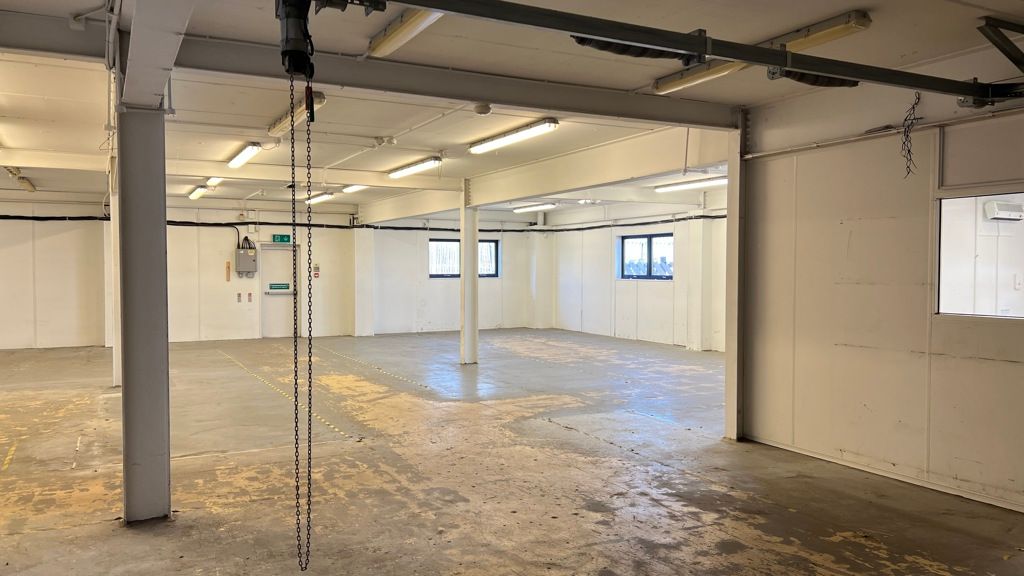 Property photo 2 of 7 Photo 1