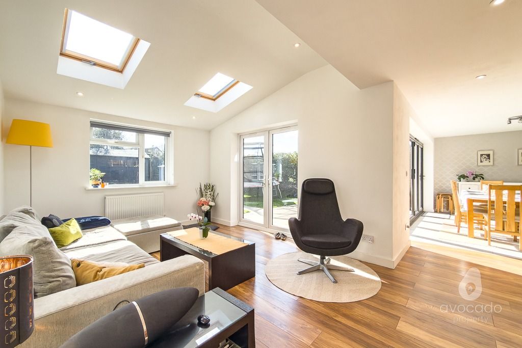 Property photo 2 of 22 5063983