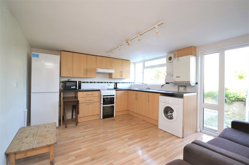 Property photo 2 of 6 Photo 07