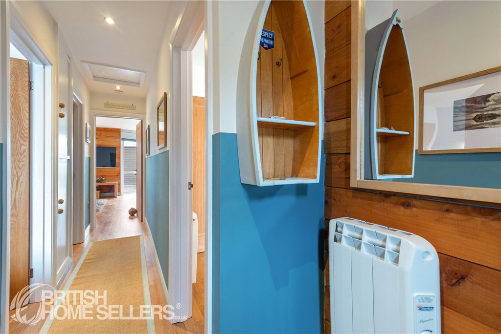 Property photo 3 of 15 Picture No. 10