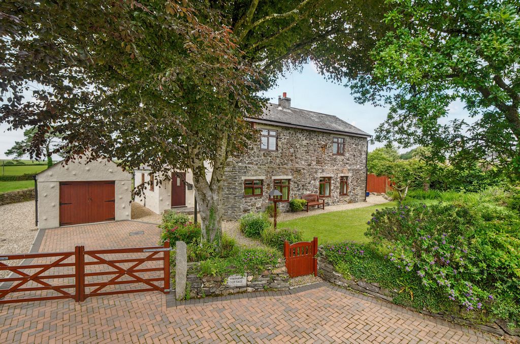 Property photo 3 of 25 1309585-2-6850060...
