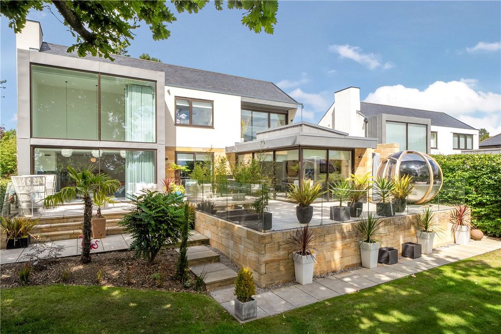Property photo 1 of 23 Picture No. 34