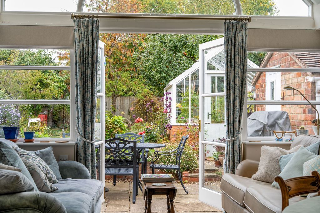 Property photo 3 of 24