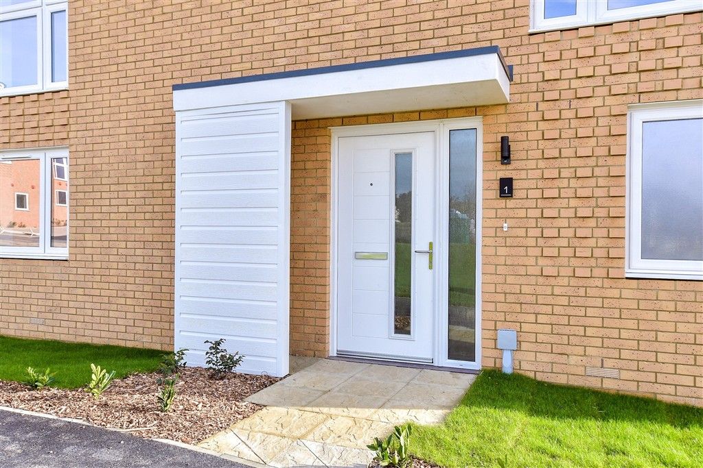 Property photo 1 of 6 Front External