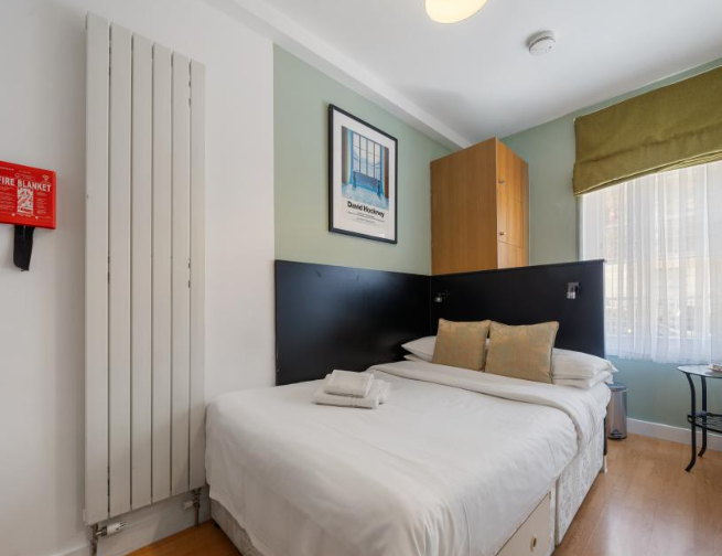 Property photo 1 of 5
