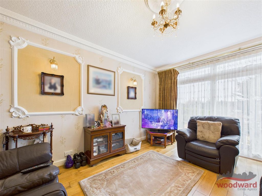 Property photo 2 of 14 Living Room