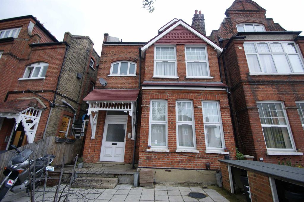 Property photo 1 of 5