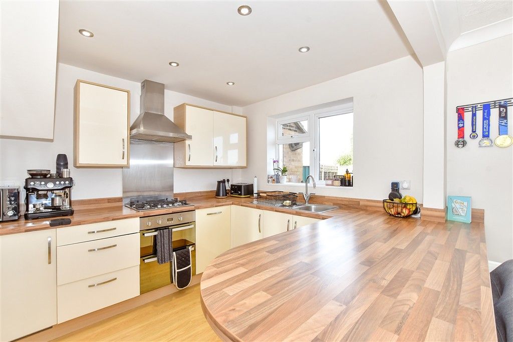 Property photo 2 of 12 Kitchen/Diner