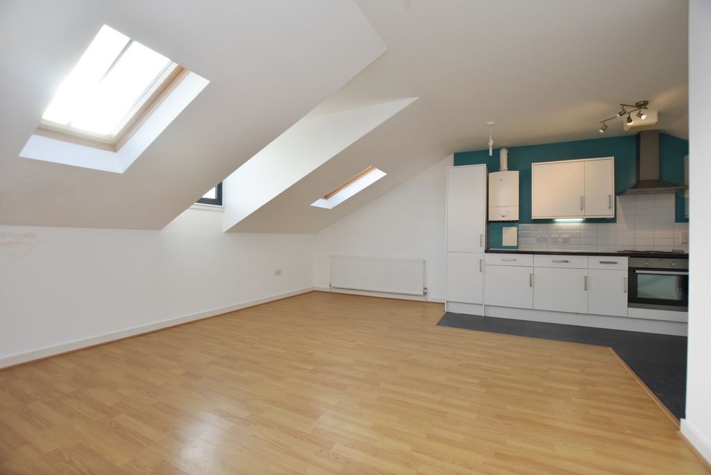 Property photo 2 of 7 Reception