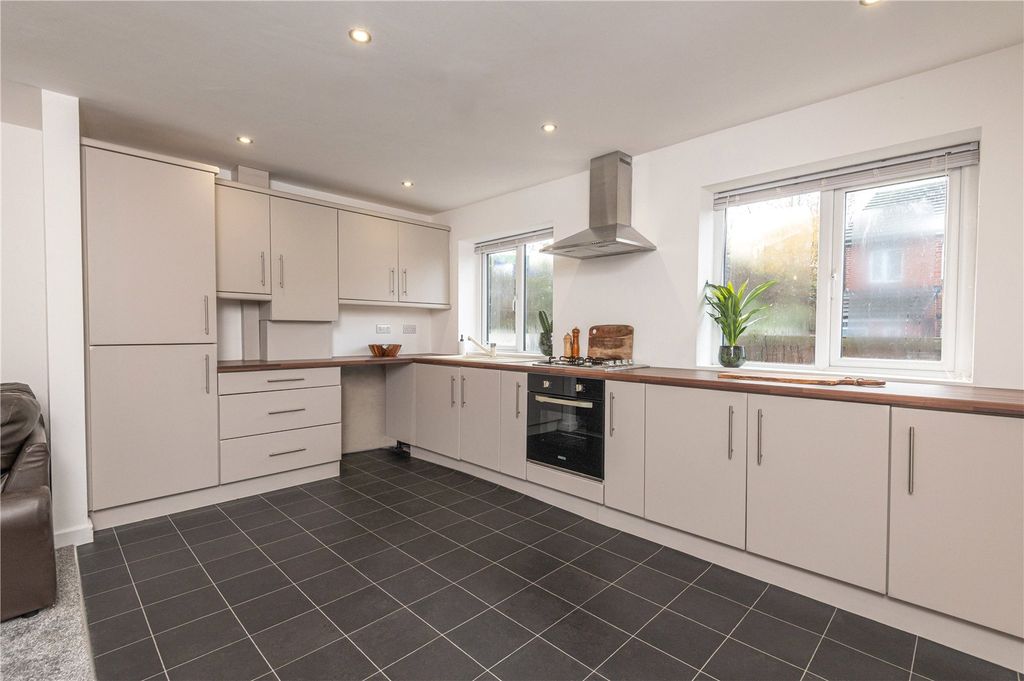 Property photo 3 of 26 Picture No. 49