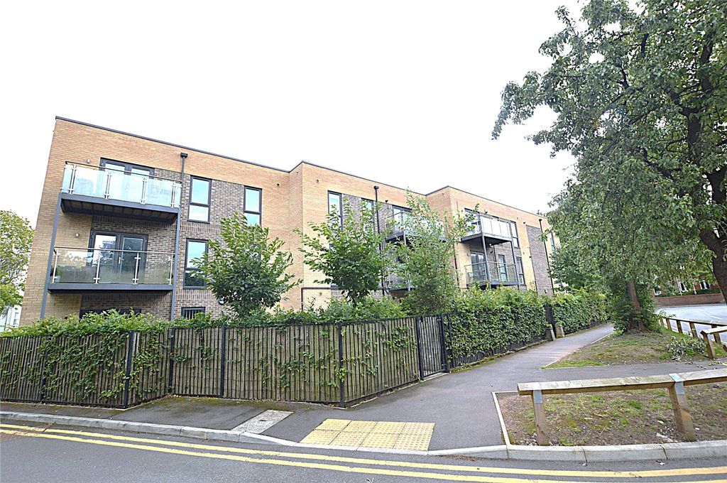 Property photo 1 of 13 Picture No. 14