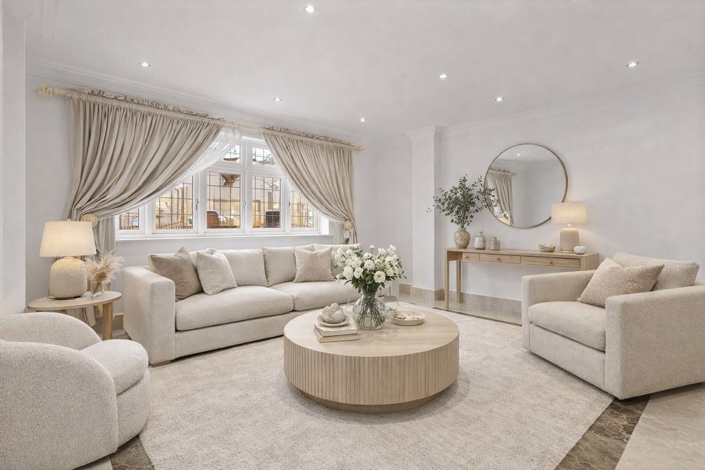 Property photo 3 of 23 Picture No. 99