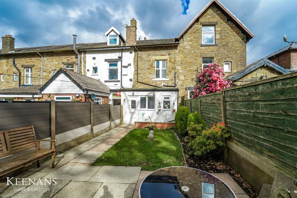 Property photo 3 of 27 19.Jpg