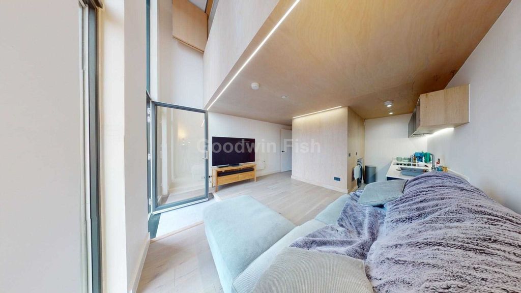 Property photo 2 of 11