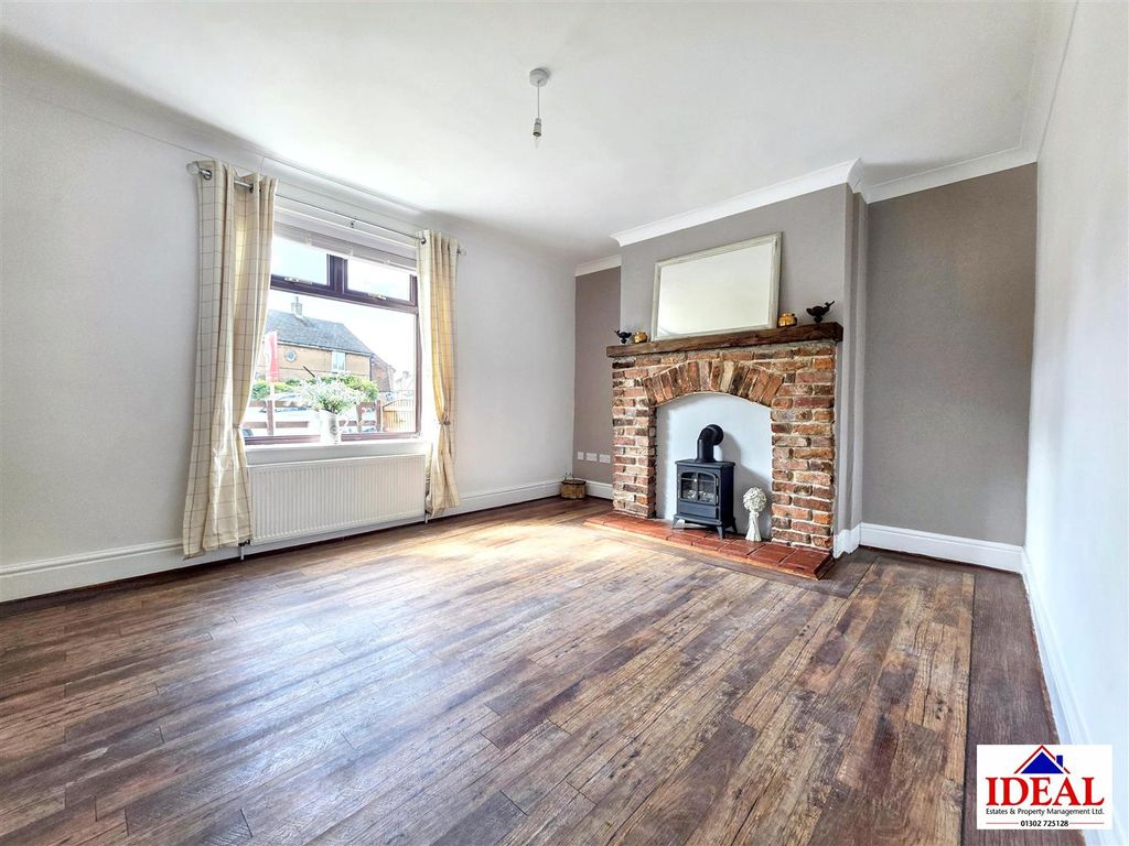 Property photo 3 of 14 1000042390.Jpg