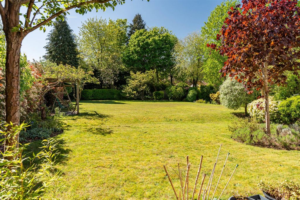 Additional image 18 of 5 bed detached house for saleBullocks Lane, Hertford SG13