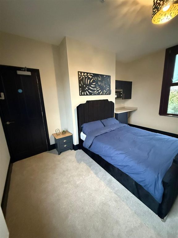 Additional image 9 of 5 bed semi-detached house to rentDenmark Road, Gloucester GL1