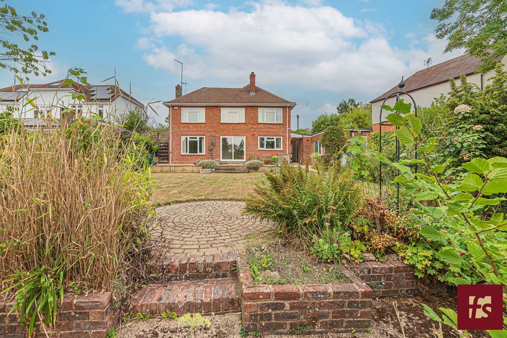Property photo 3 of 17