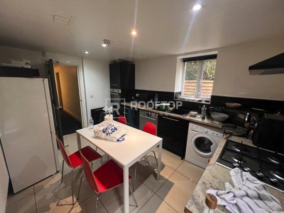 Property photo 3 of 16 9105284.Jpg