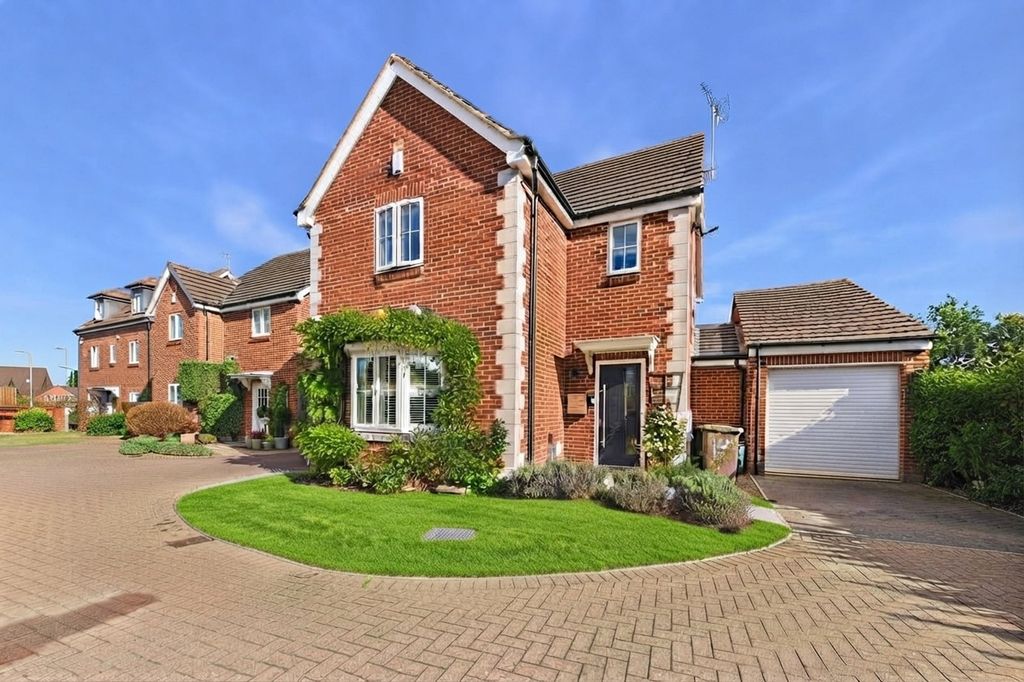 Property photo 2 of 29 Picture No. 82