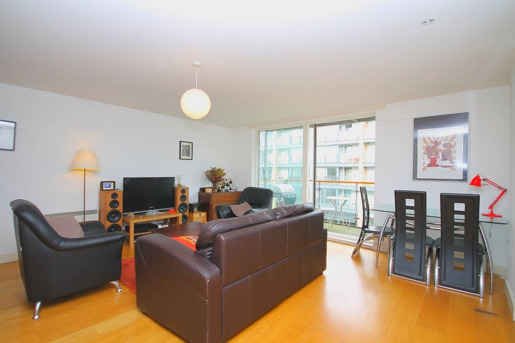 Property photo 2 of 12