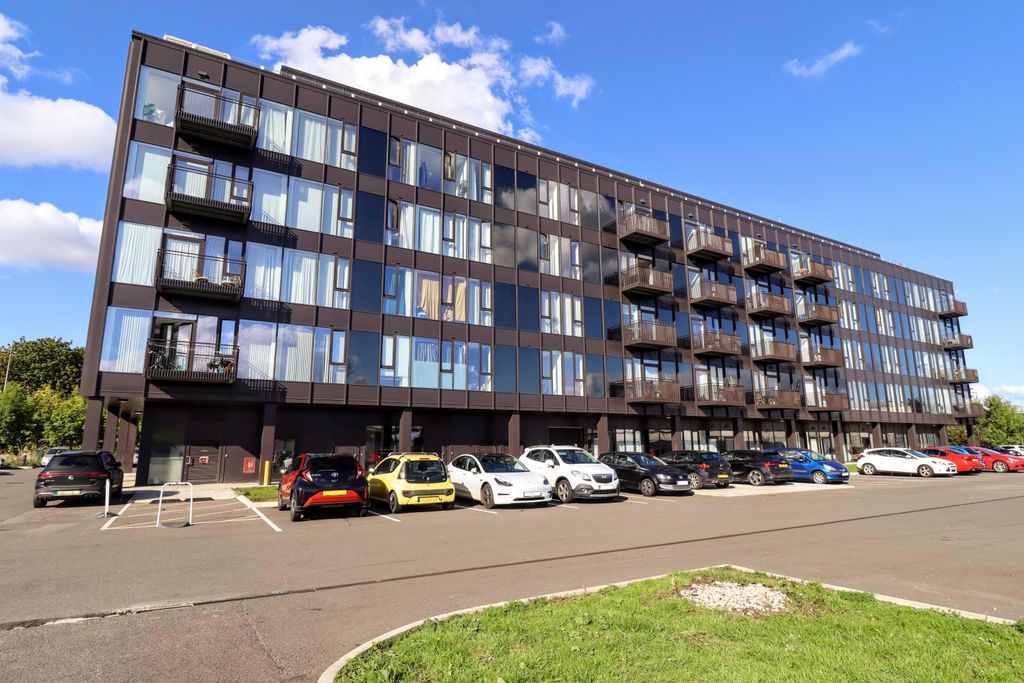 Property photo 1 of 10 Flat 6 Caspian View Front Shot