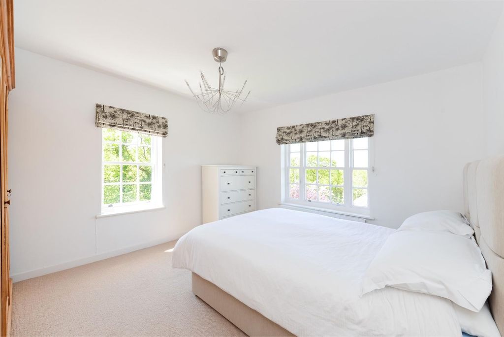 Property photo 3 of 8 Photo 3.Jpg