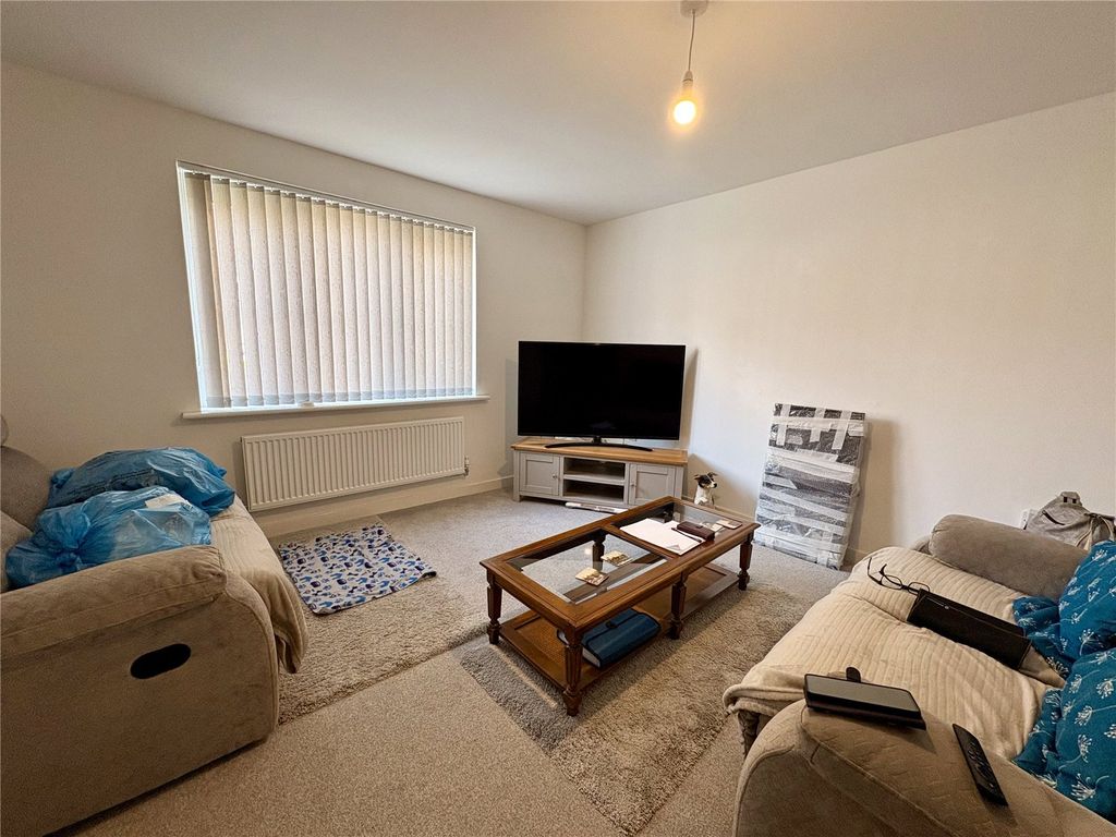 Property photo 3 of 17 Picture No. 13