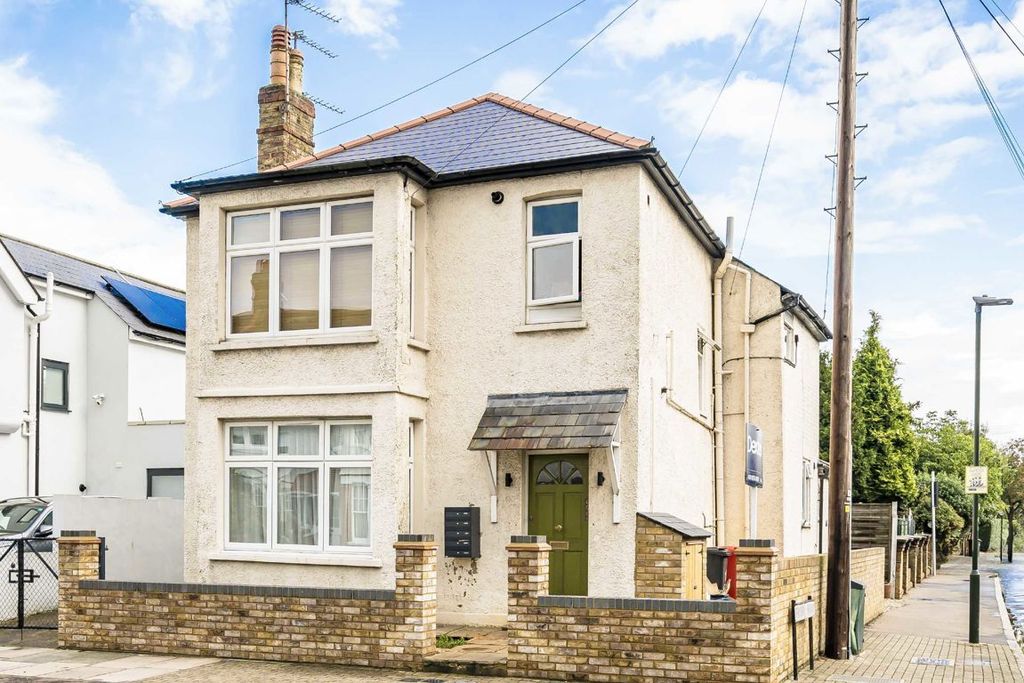 Property photo 1 of 5