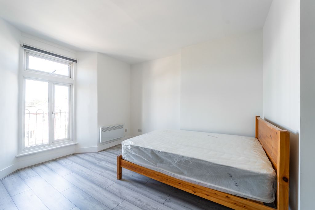 Property photo 1 of 5 Mba00348