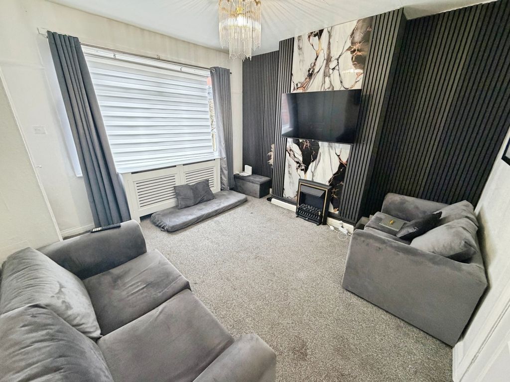 Property photo 3 of 10 Reception Room