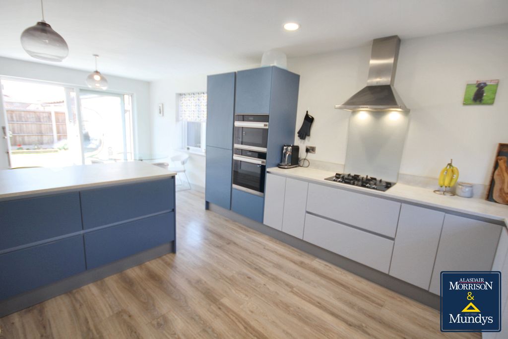 Property photo 2 of 19 Kitchen Diner