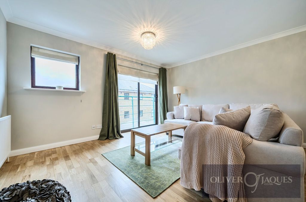 Property photo 2 of 24