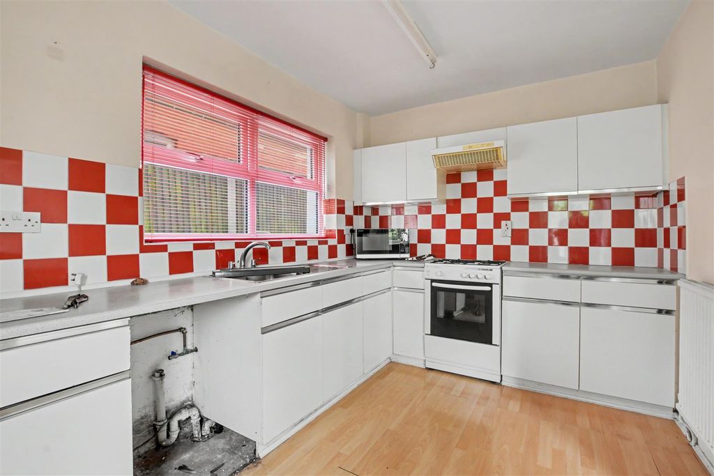 Property photo 2 of 15 Kitchen_1.Jpeg