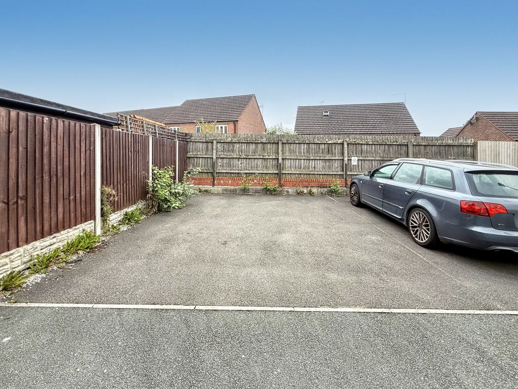 Property photo 2 of 12