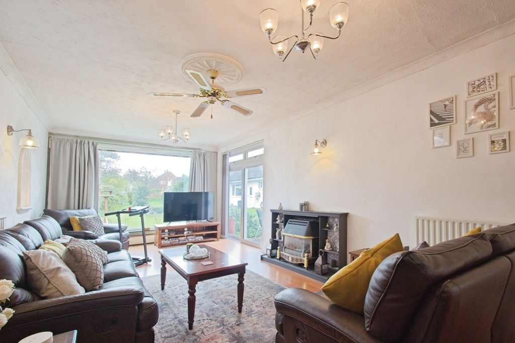 Property photo 2 of 22 Pbox-Img.Jpg