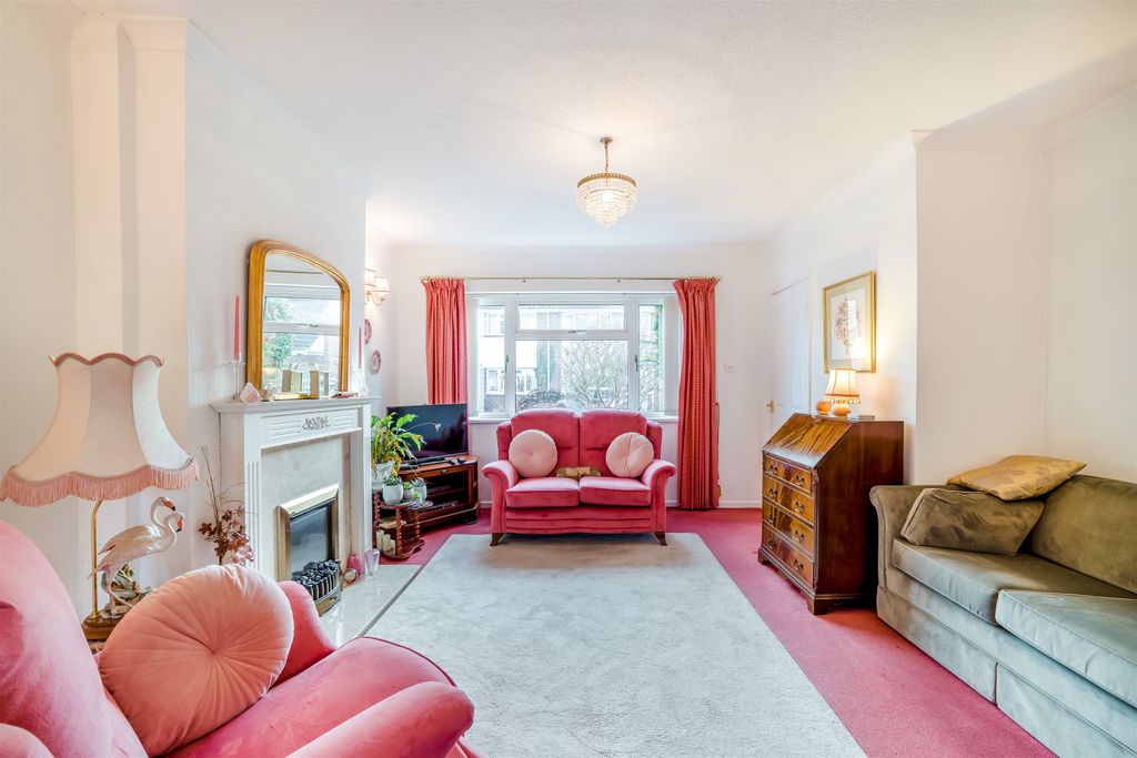 Property photo 3 of 21