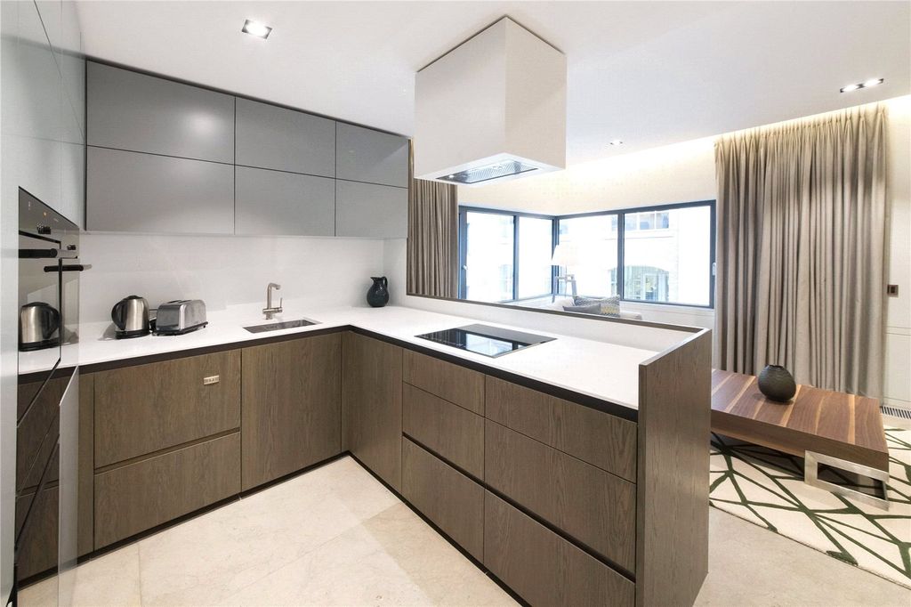 Property photo 2 of 3 Picture No. 12