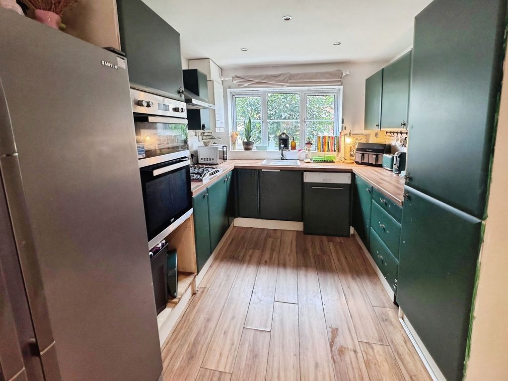 Property photo 3 of 17 Pbox-Img.Jpg