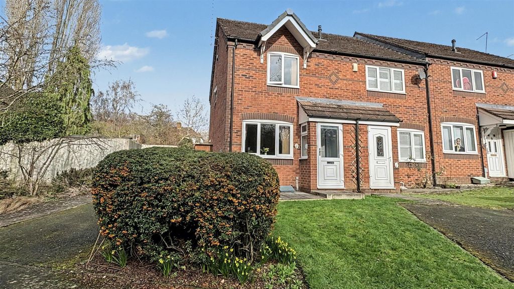 Property photo 1 of 17 Approach