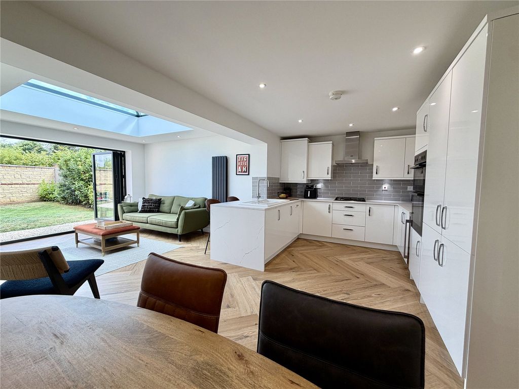 Property photo 2 of 36 Picture No. 67