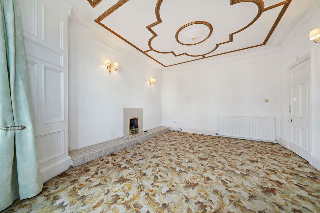 Property photo 3 of 30